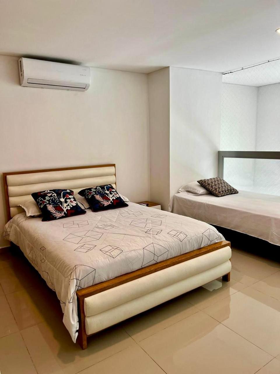 Apartamentos Cartagena Marbella Suite מראה חיצוני תמונה